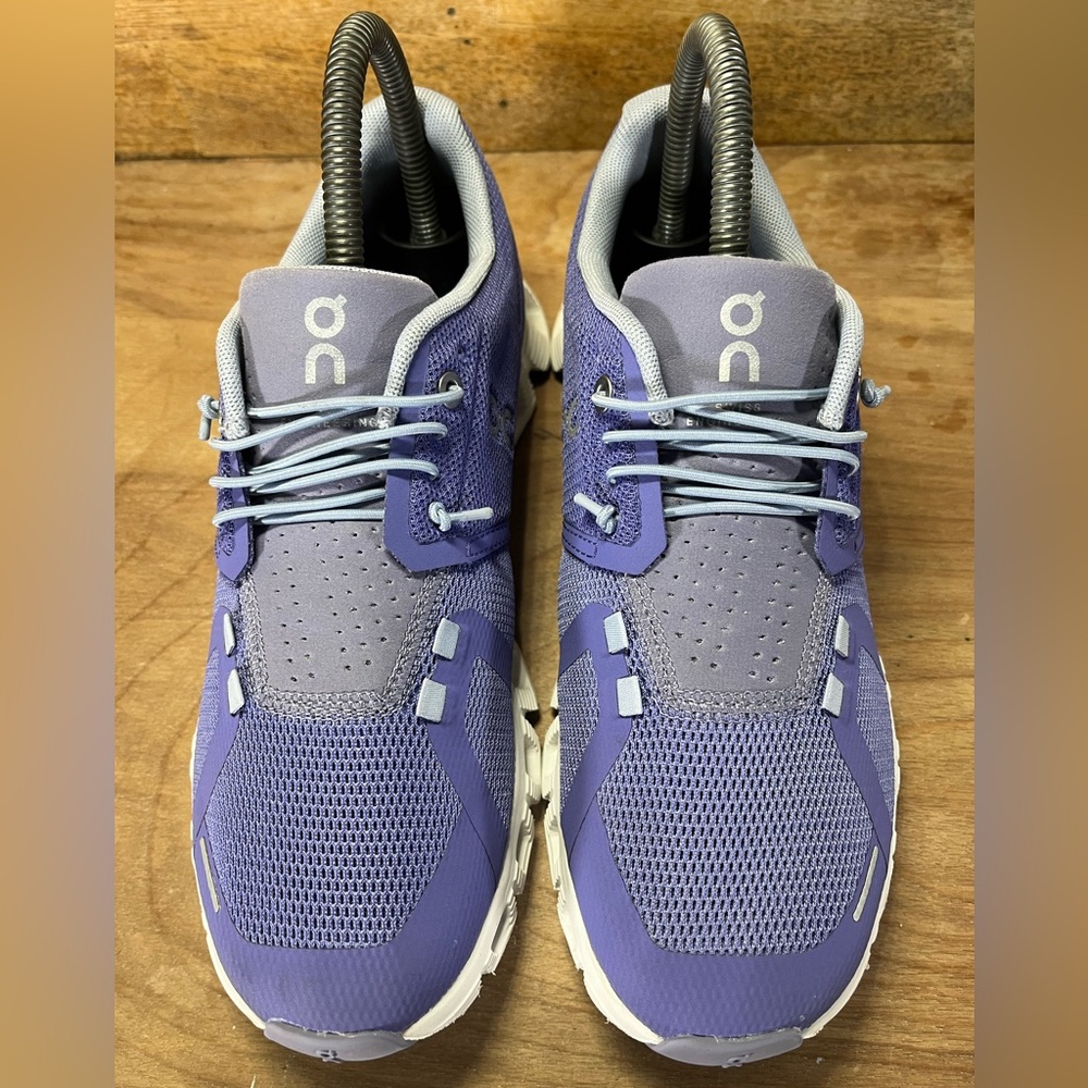 On Cloud 5 REFLECTIVE Womens Size 6.5 Running Shoes Sneakers Blueberry Feather - Picture 3 of 12